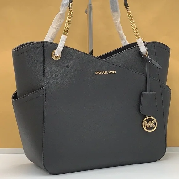 MICHAEL KORSJet Set Large Saffiano Leather XCHAIN Shoulder Bag BLACK COLOR